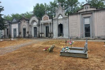 Foto zona recintata da nastro segnaletico